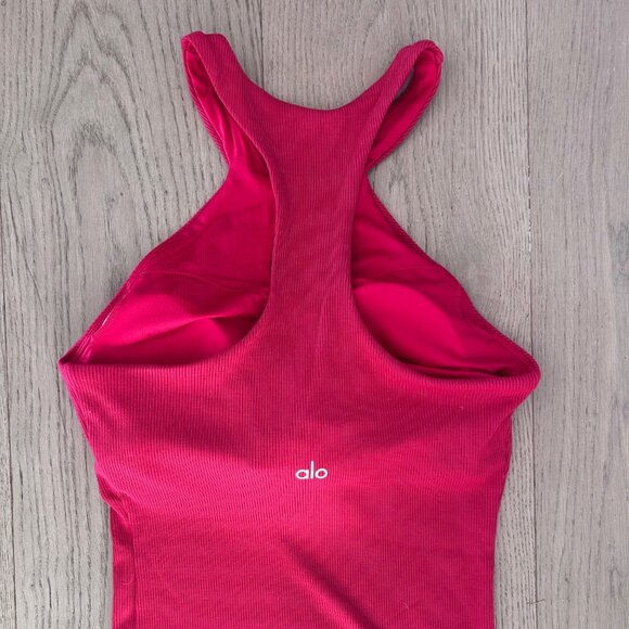 alo Ribbed Mesmerize Bra Tank in red small - Picture 2 of 3